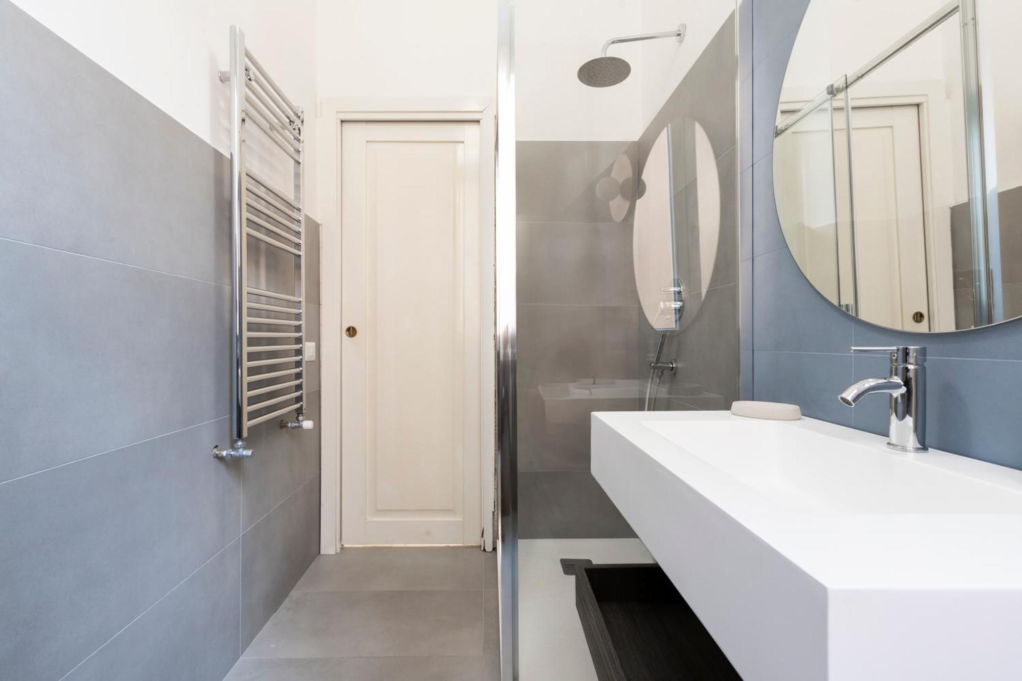 The Rent - Sunny Three-bedroom Near Ottaviano Metro Stop Lejlighed Rom